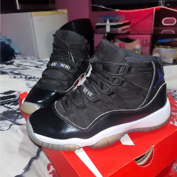 2016 Air Jordan 11 Retro BG ‘Space Jam’ 2016 - Picture 3 of 7